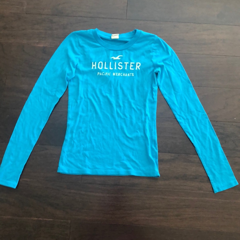 Hollister long sleeve blue tee size S